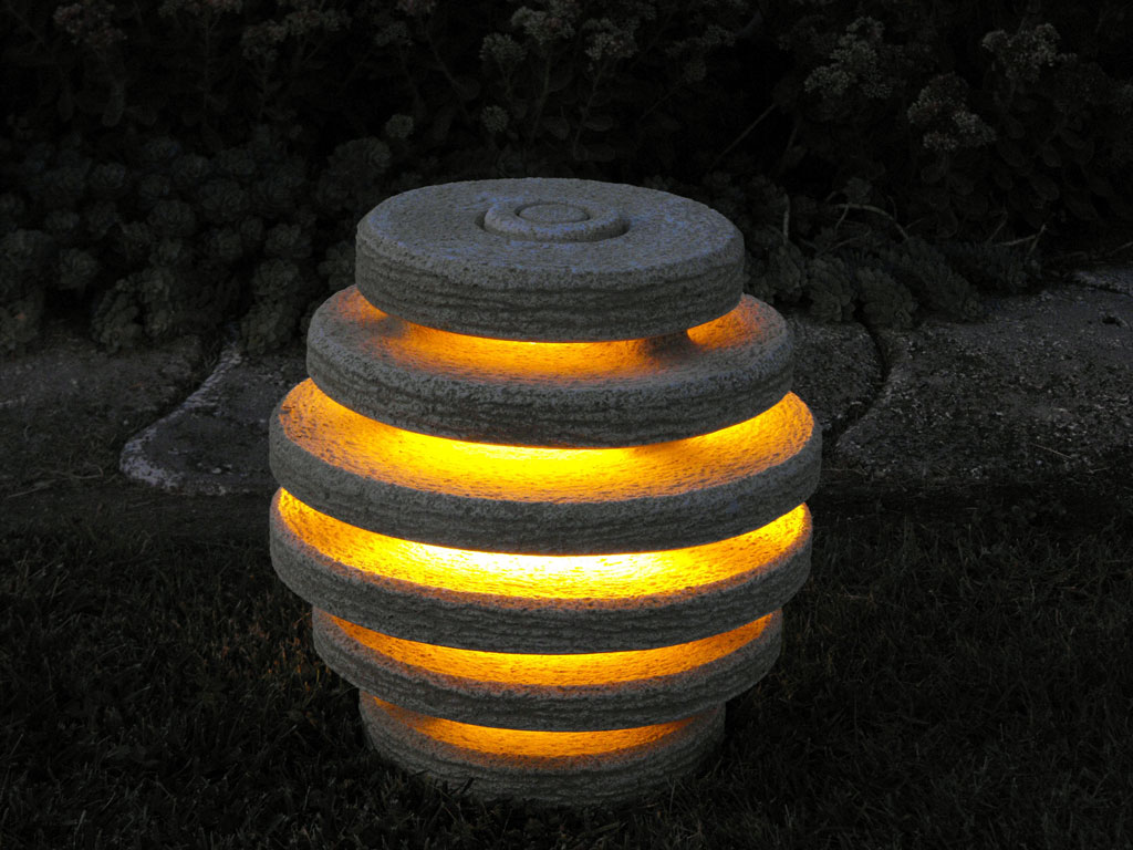 Kerti  lámpa, hat gyűrűs, 50 cm magas (127)